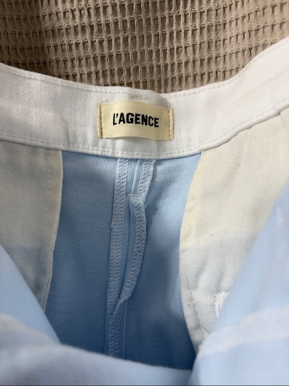L'AGENCE Pale Blue High-Waist Cotton Shorts with White Waistband - Picture 2 of 9